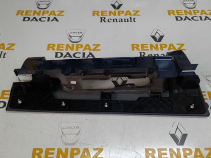 TRAFİC 3 SAĞ STOP LAMBA YUVASI 265A19592R - 265A13137R
