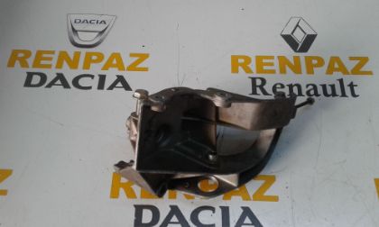 RENAULT MEGANE 1.9 HİD. DİREKSİYON POMPA SUPORTU 7700864654
