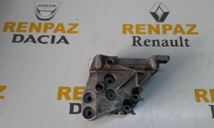 SAFRANE-LAGUNA-VOLVO 2.0 DCİ SİLİNDİR KAPAK ÖN SUPORTU 9146823
