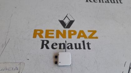 AUDİ A4 ARKA TAMPON ÇEKİ KAPAĞI BEYAZ 8W5807441