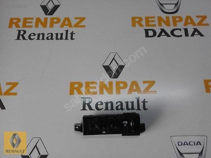 HYUNDAİ SAĞ ÖN KOLTUK SWİTCH 88622-3M000 