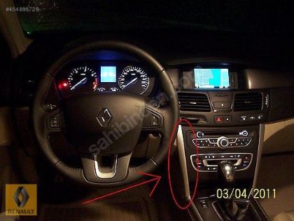 RENAULT LATİTUDE ÖN KONSOL SAĞ/SOL KAPLAMA 684218888R - 681126941R
