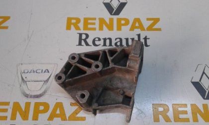 LAGUNA 1.8-2.0 DCİ  MOTOR ÖN KULAĞI 7700817177