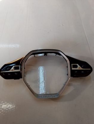 Picture of PEUGEOT 2008-3008-5008 DİREKSİYON ÇERÇEVESİ DÜĞMELİ 9812313777
