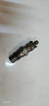 KANGO 1.9 F8Q DİZEL ENJEKTÖR 7701039614 resmi
