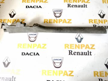 MEGANE 2 SOL ÖN KAPI ALT KAPLAMA BAKALİTİ 8200034969