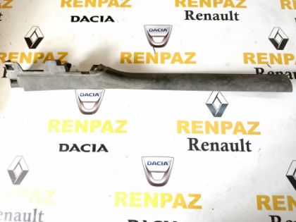 MEGANE 2 SOL ÖN KAPI ALT KAPLAMA BAKALİTİ 8200034969