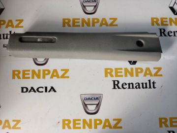 MASTER MOVANO DİREK KAPLAMA SAĞ 7700351779 - 8200110379 - 8200110386 -  8200108129 - 8200108139