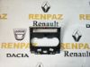 CLİO 5 KLİMA KONTROL İÇ PANEL ÇERÇEVESİ 682609677R